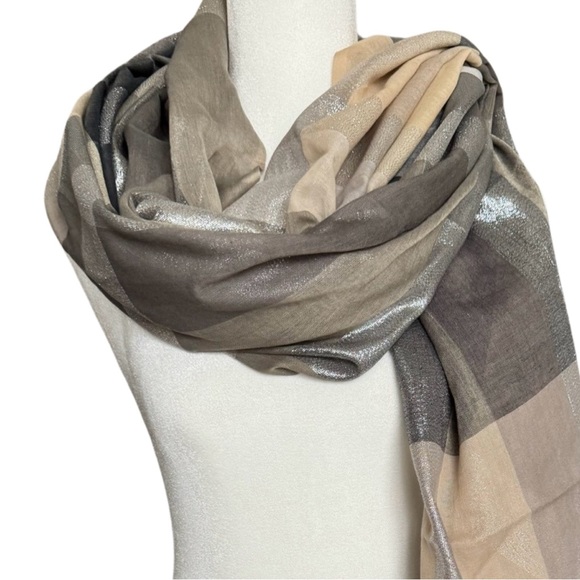 Luxury Grey/tan Scarf with Metallic Threads - Picture 4 of 15